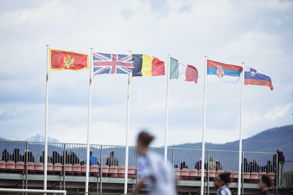 <p>Selekcije Crne Gore i Slovenije do 14 godina, ali i Totenhema, Intera, Aston Vile, Partizana, Vulverhemptona i Antverpena, uveličali su događaj</p>