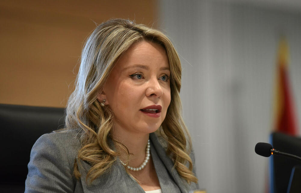 Guvernerki plata veća i do 2.000 eura