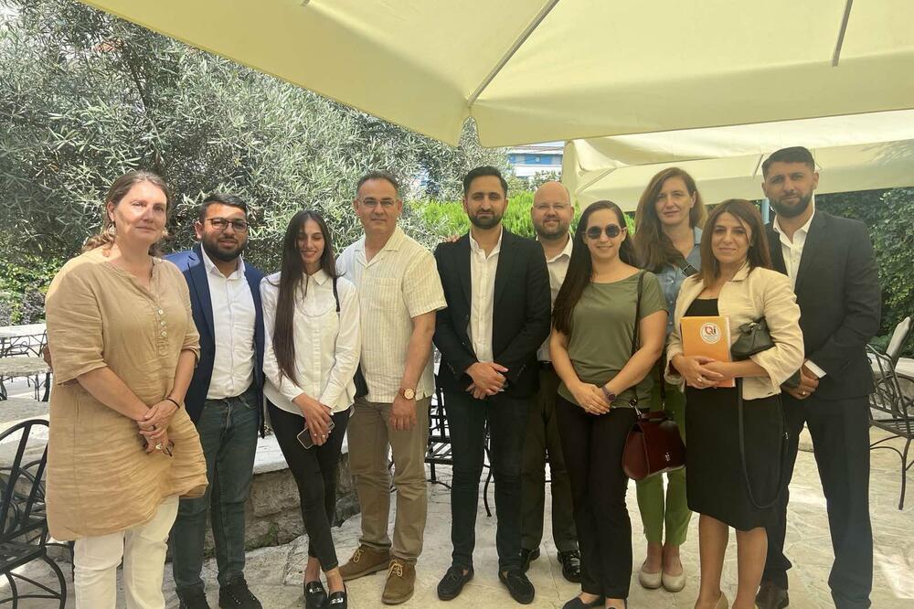 Foto: twitter/elvisberisa