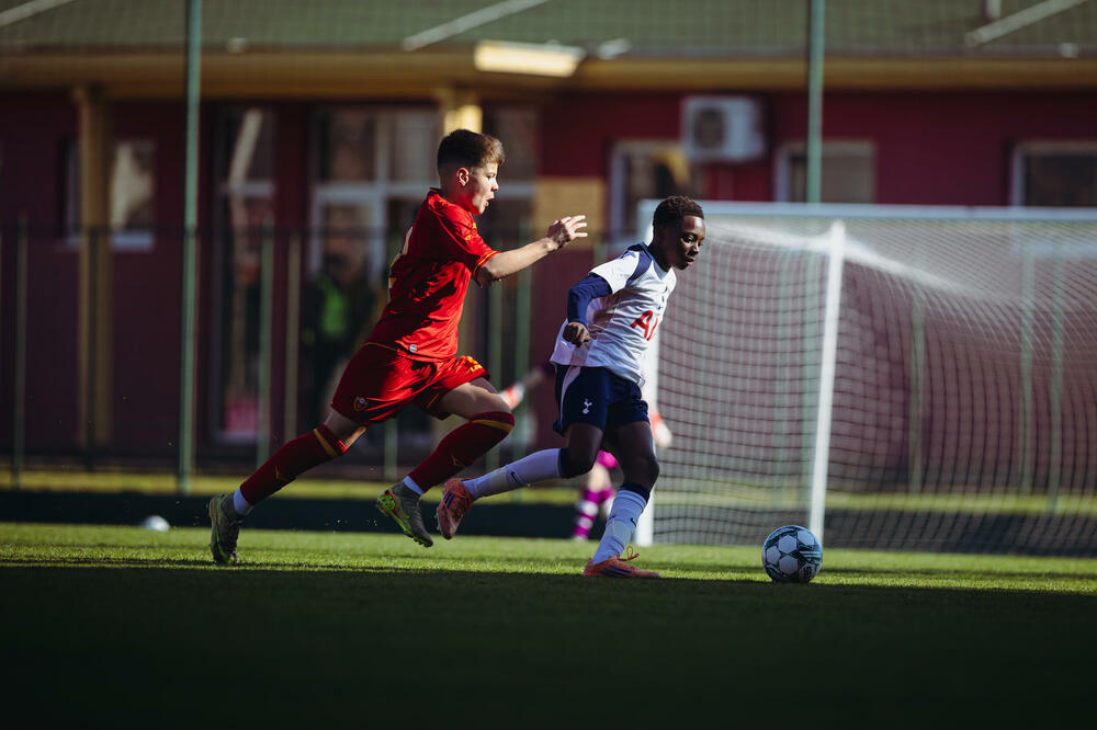 <p>Emotivno je bilo u minula dva dana na Kampu FSCG</p>