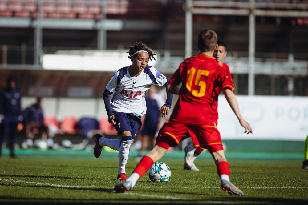 <p>Emotivno je bilo u minula dva dana na Kampu FSCG</p>