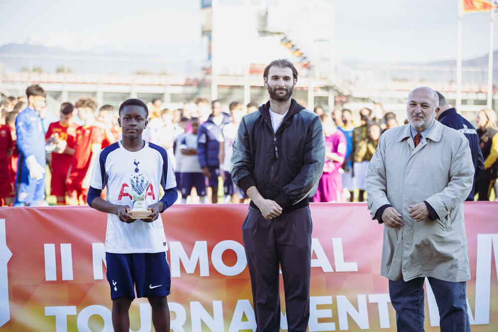 <p>Emotivno je bilo u minula dva dana na Kampu FSCG</p>