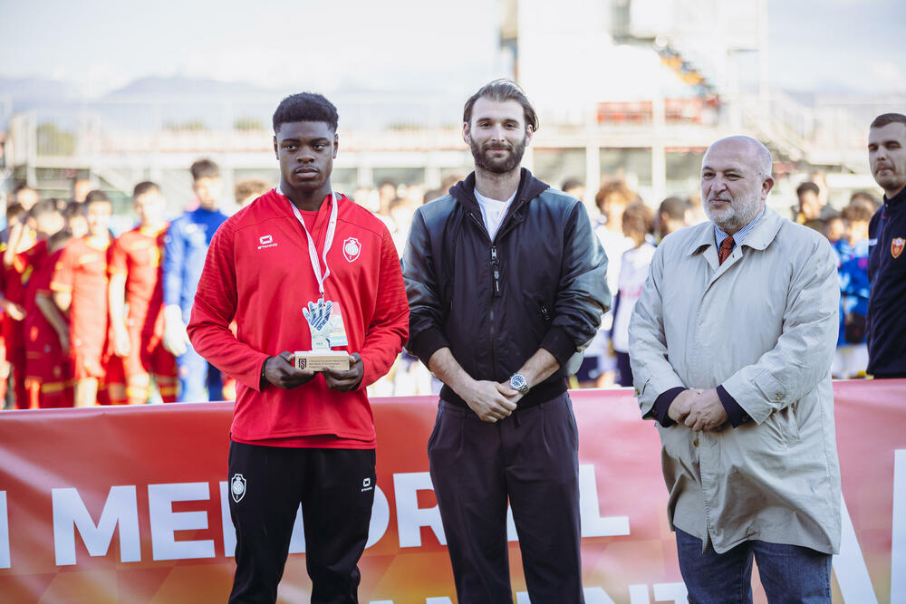 <p>Emotivno je bilo u minula dva dana na Kampu FSCG</p>