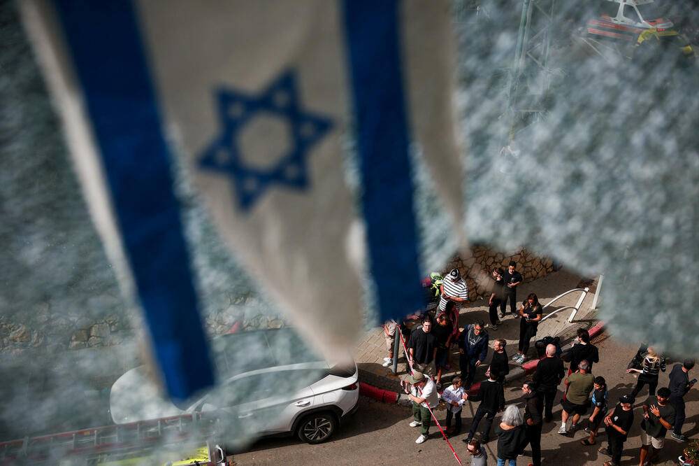 Mjesto udara u centralnom Izraelu nakon raketnog napada iz Irana 4. aprila, Foto: Rojters