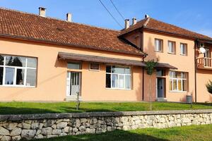 Tužilačko zadržavanje direktoru OŠ "Vojin Popović", osumnjičen da...