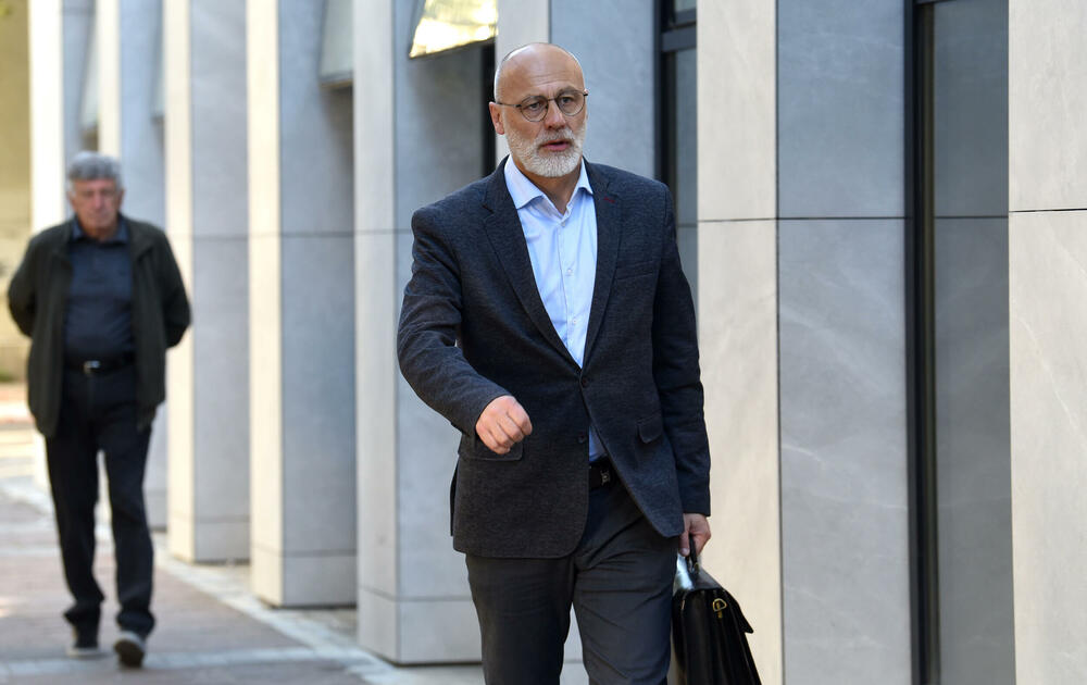 <p>Odbrana na prethodnom ročištu glavnog pretresa prigovorila da se radi o fotokopijama, sa čime se saglasio i sud</p>