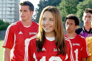 Amanda Bajns najavljuje povratnički singl