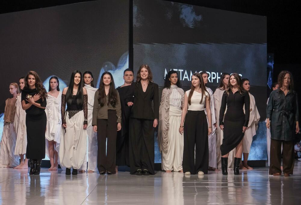 Drugo veče Fashion Weeka: Vjenčanice, toalete, ležerne haljine i...
