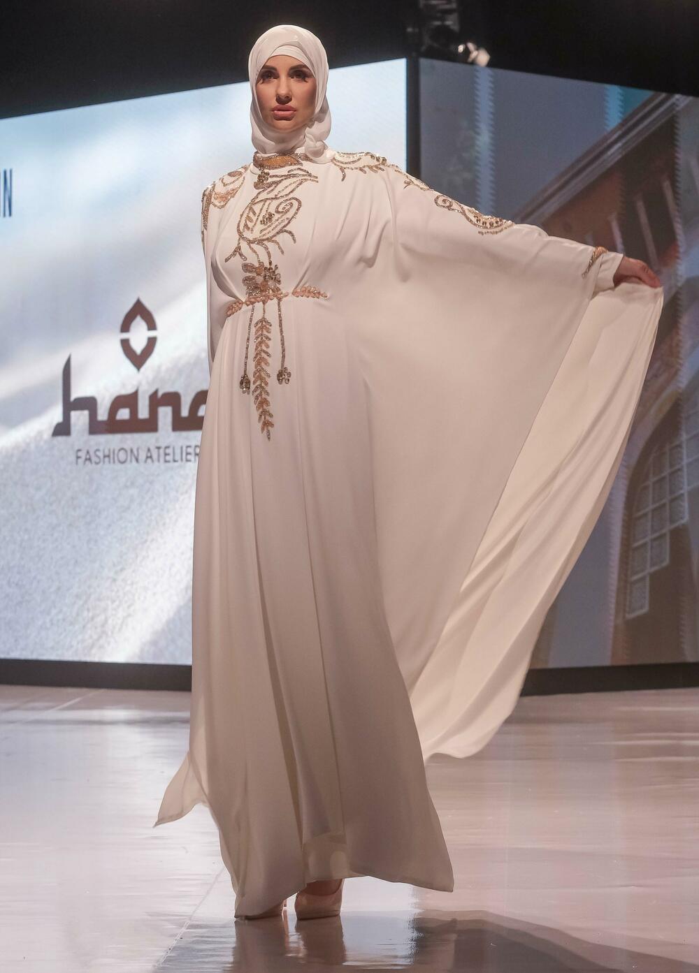 <p>Pored dizajnera iz Crne Gore, svoje kolekcije predstavili su i Hana Bihorac iz Srbije, Timur Tursunkulov iz Kazahstana i modna kuća XYZ</p>