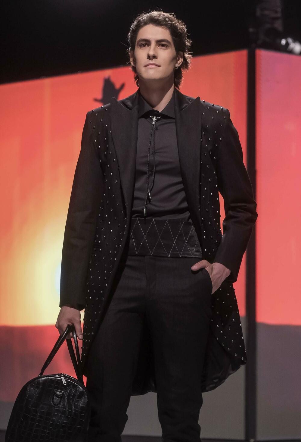 <p>Pored dizajnera iz Crne Gore, svoje kolekcije predstavili su i Hana Bihorac iz Srbije, Timur Tursunkulov iz Kazahstana i modna kuća XYZ</p>