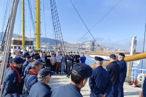 Učenici Srednje pomorske škole iz Bara na brodu Jadran: Upoznali...