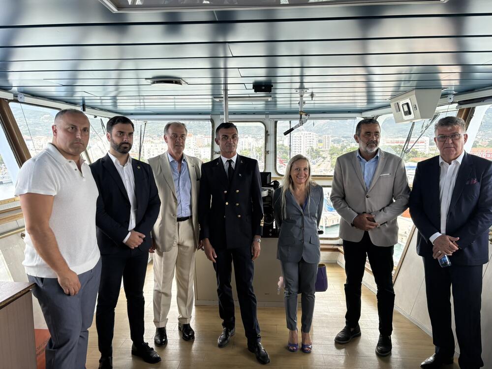 Bar ostao bez trajekata sa Barijem i Ankonom