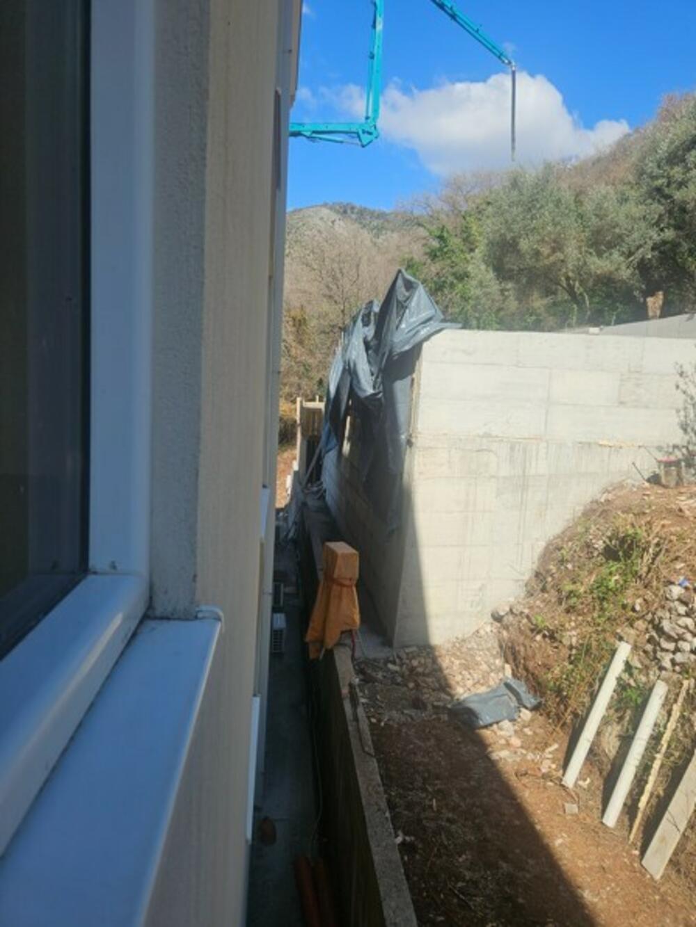 Ugrožena susjedna zgrada