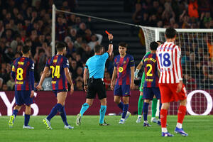 Barselona se žalila Uefi na VAR: "Klub smatra da suđenje nije bilo...