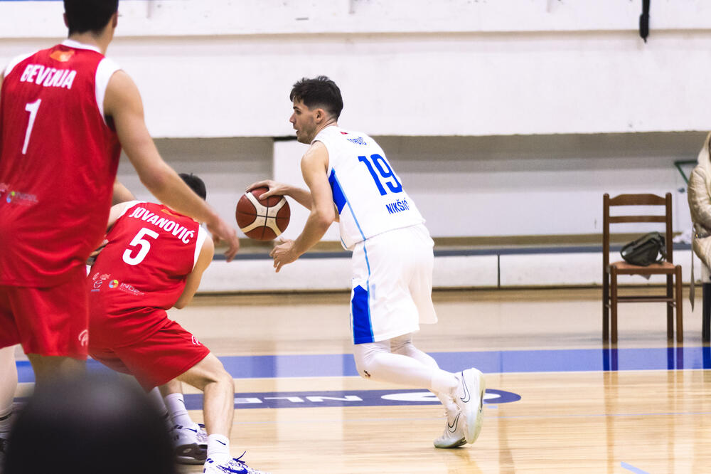 Tadija Tadić (Sutjeska) na utakmici sa Lovćenom u Nikšiću, u prvom dijelu sezone, Foto: KK Sutjeska Elektroprivreda