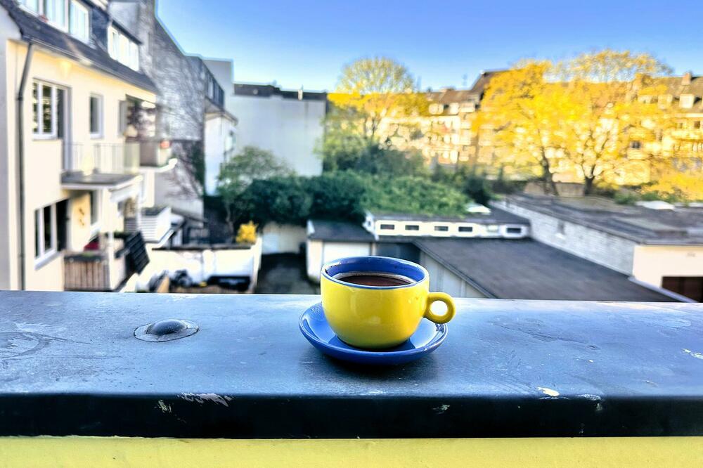 Kafa s pogledom na kelnski komšiluk, Foto: D. Dedović