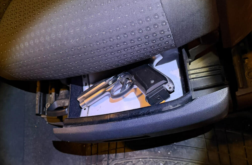 Dvojica Plavljana uhapšena zbog marihuane, oduzet i startni pištolj