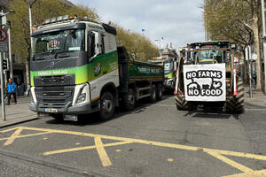 Peti dan protesta zbog visokih cijena nafte širom Irske, blokirani...