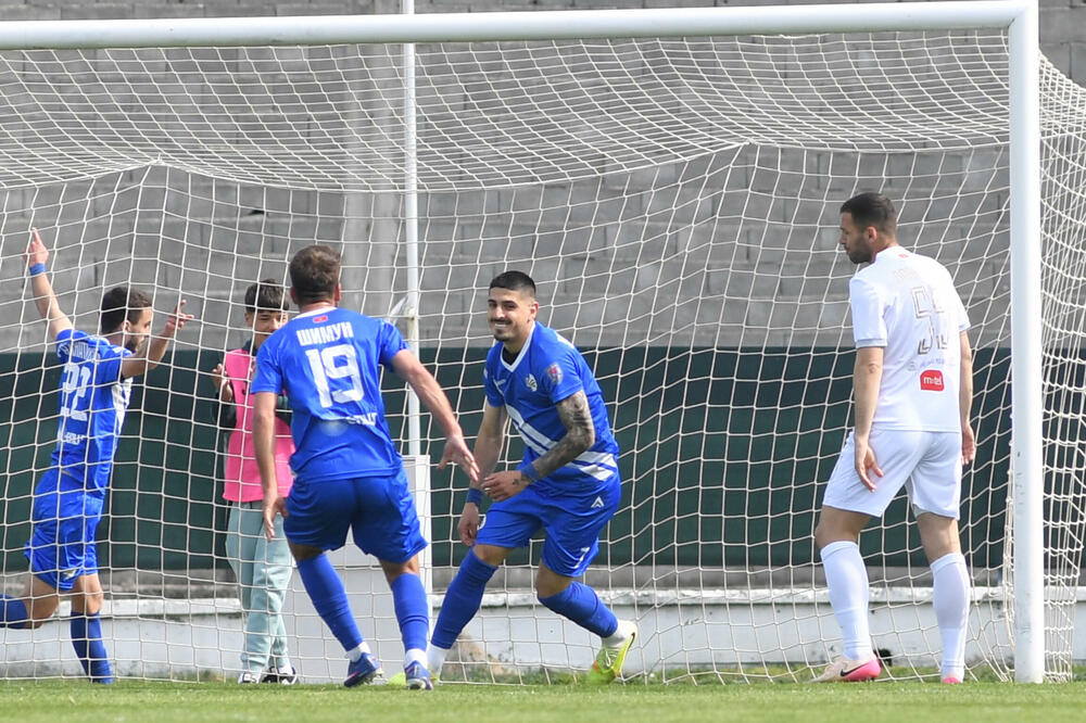 Slavlje Sutjeske nakon super akcije i gola Vukčevića, Foto: FSCG