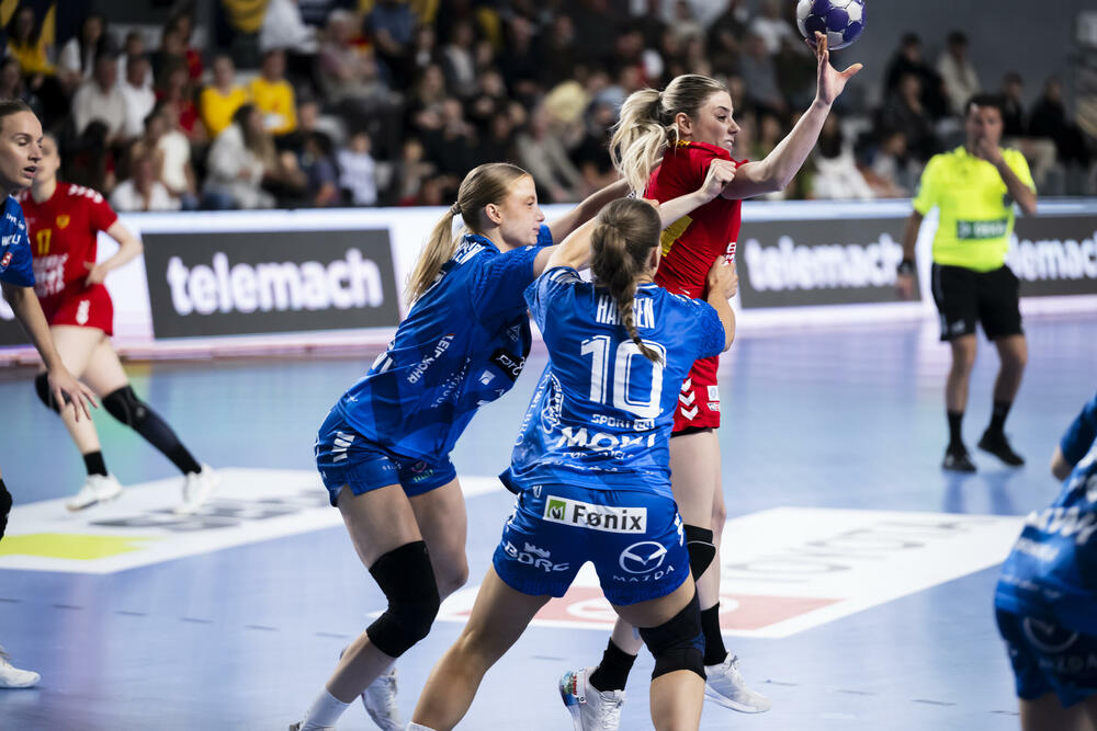 Poklon za Itanu i Ivonu i potvrda 1. mjesta - 