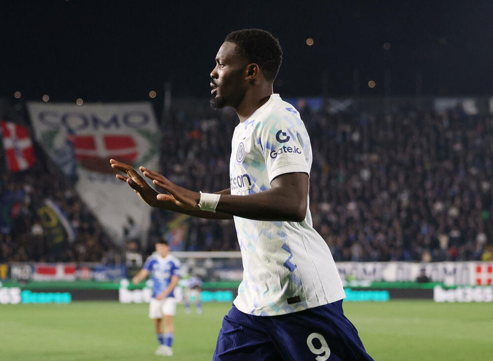 Spektakl pored jezera, plus devet za Inter - Komo i Fabregas su...