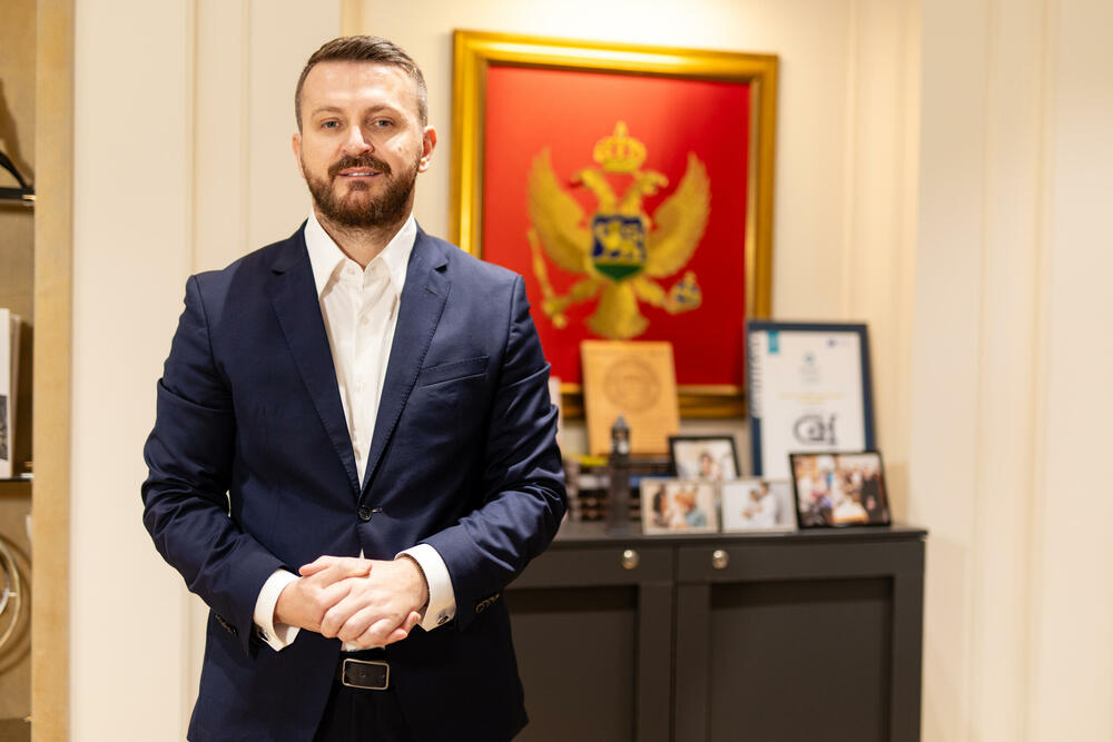 Dukaj na samitu dijaspore u Tirani