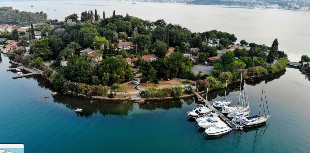 Ostrvo cvijeća do 15. juna dobija sportski teren i dječje igralište