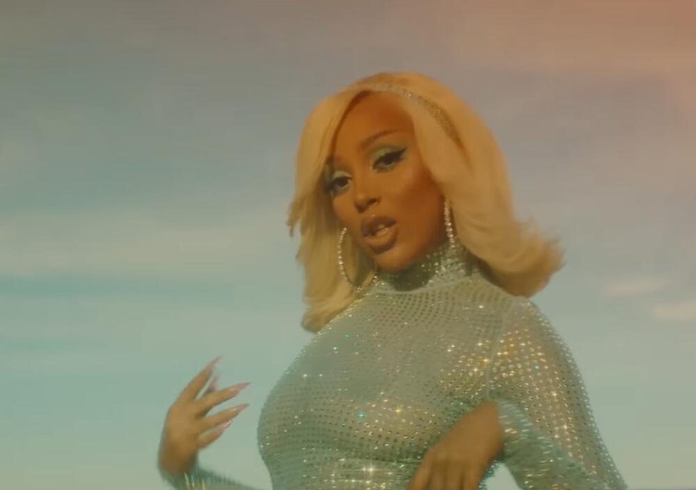 Doža Ket: Roblox vole pedofili