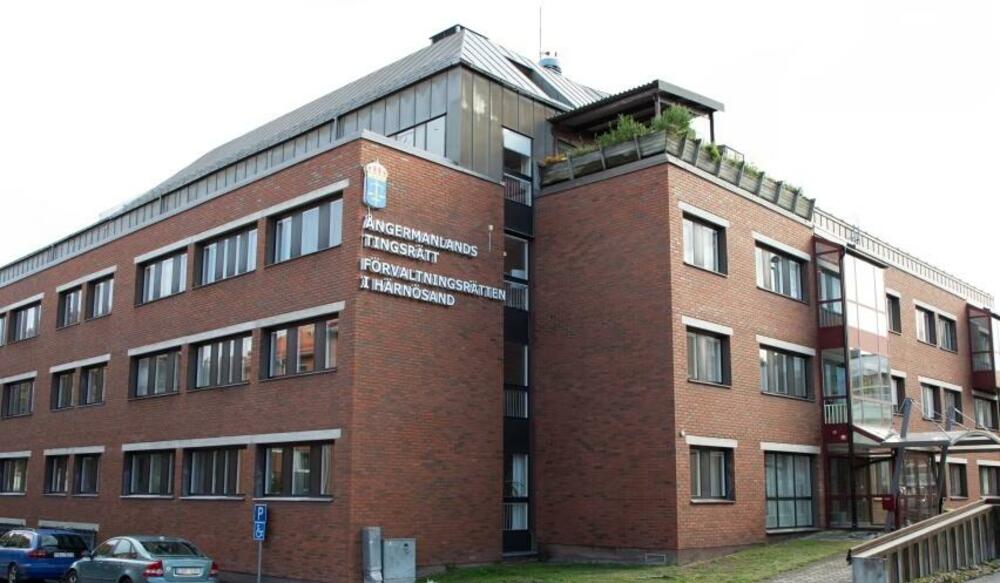 'Švedski Peliko': Optužen za primoravanje supruge na pružanje...