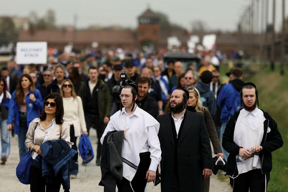 <p>Marš u Poljskoj održan je na Dan sjećanja na žrtve Holokausta po jevrejskom kalendaru<br /> </p>