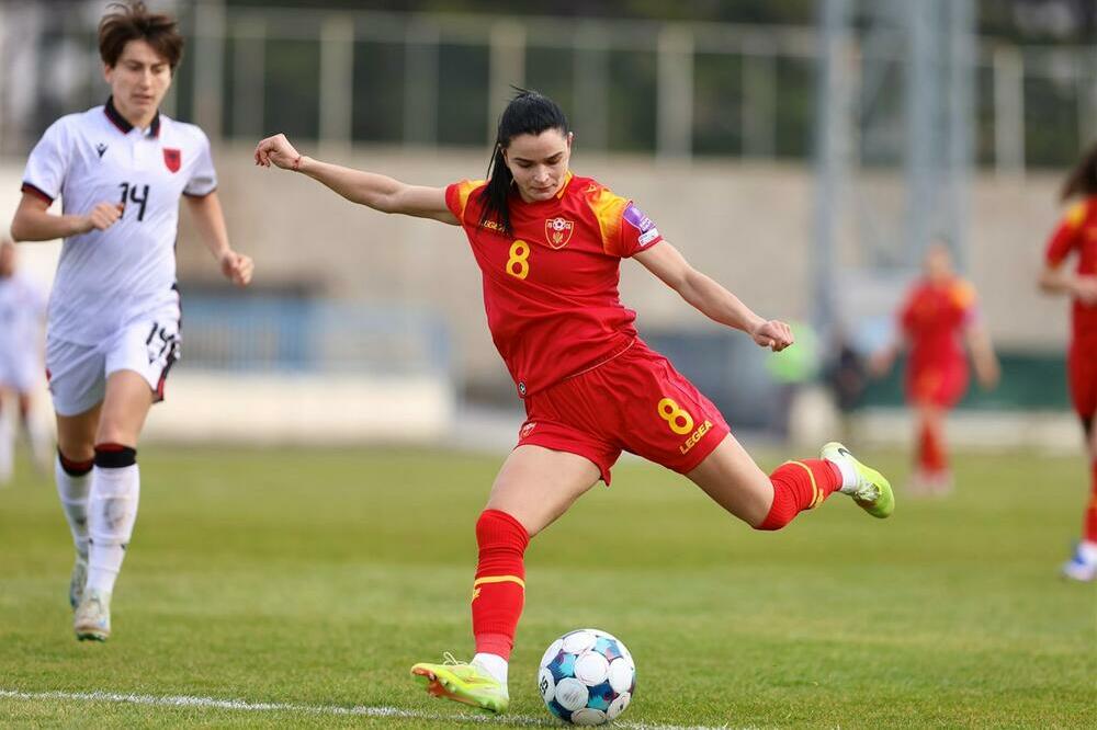 Jasna Đoković i drugarice nisu imale šansi u Homutovu, Foto: FSCG