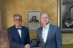 Knežević: Zadovoljstvo što Srbija postaje najjača vojna i...