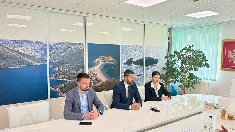 Butorović - Mikijelj: Država neće tolerisati uzurpaciju javnih...