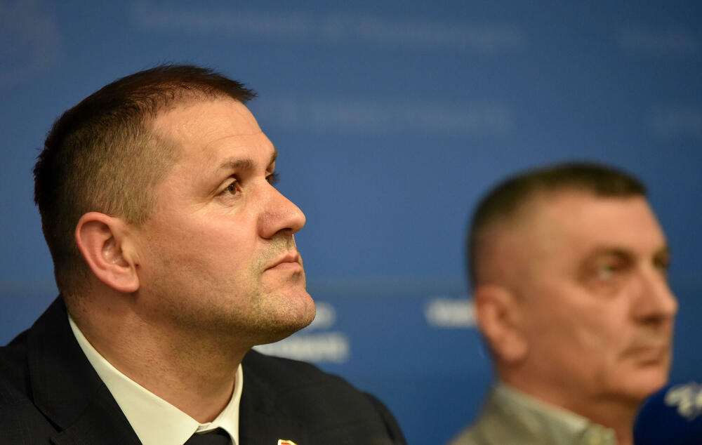 Šćepanović: Razbijen Balkanski kartel, pretresi na 11 lokacija,...