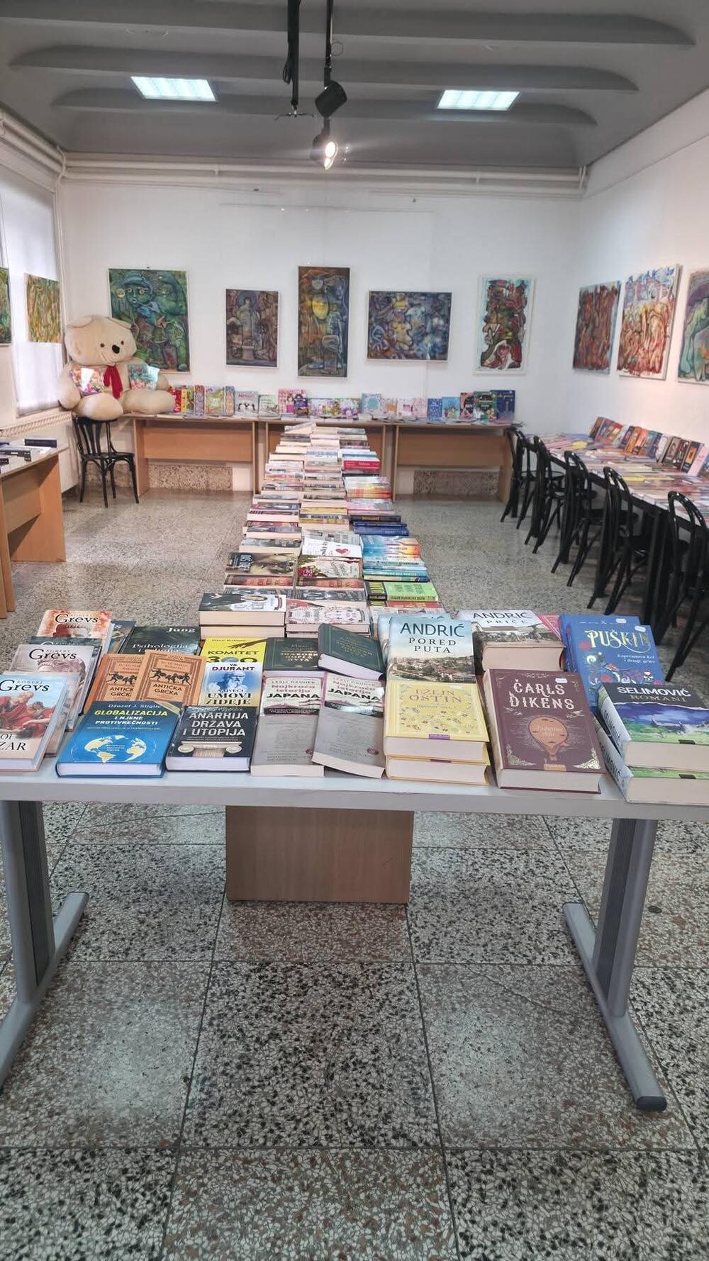 U susret Svjetskom danu knjige: Sajam otvoren u Kolašinu