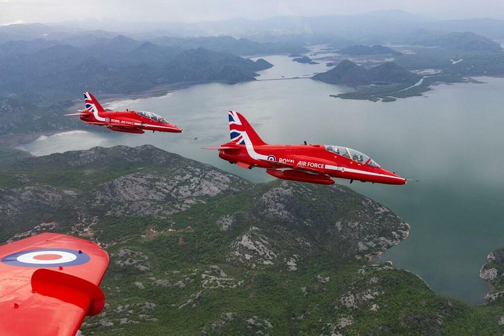 UK MoD, Red Arrows