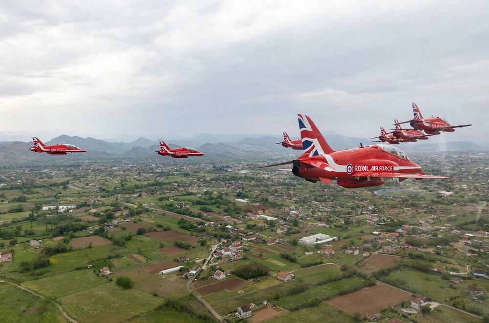 UK MoD, Red Arrows
