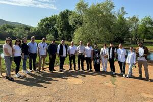 Realizovana akcija čišćenja otpada duž putnog pravca ka graničnom...