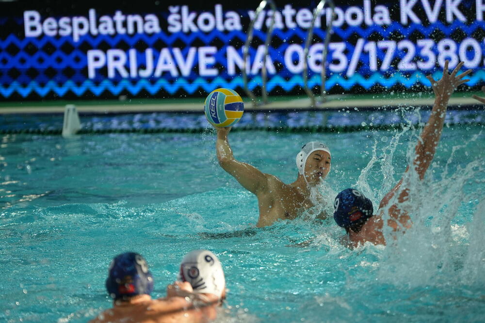 <p>Vaterpolisti Primorca bolji od Jadran M:tela u polufinalu Regionalne lige - sjajan meč velikih rivala riješen petercima (22:20)</p>