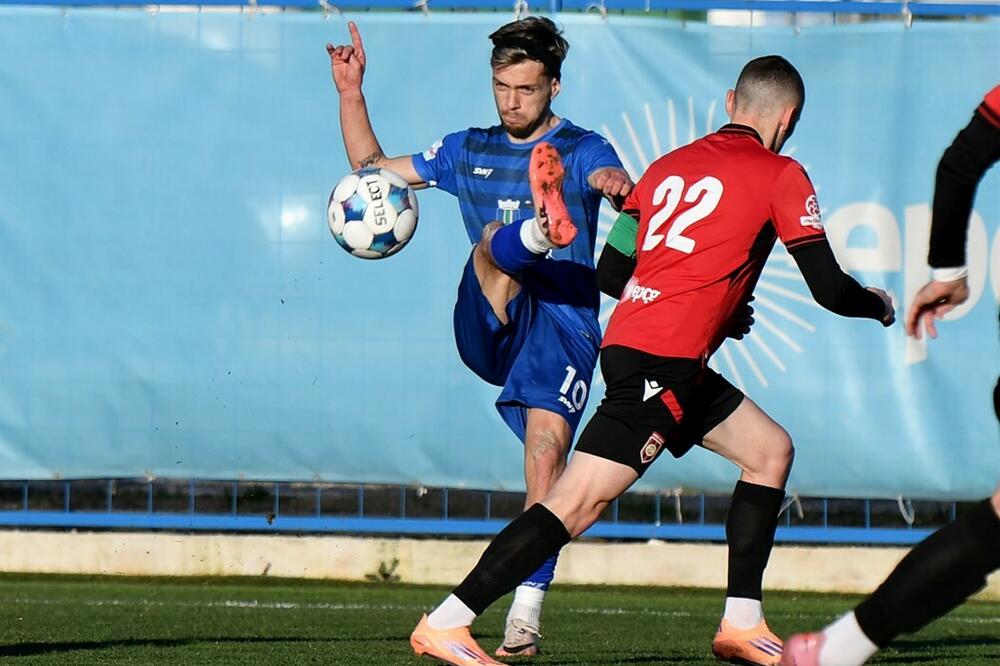 Škrijelj (Mornar) na februarskom meču protiv Dečića, Foto: FSCG