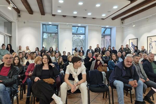 Promocija knjige pjesama Jovane Bogavac: "Eruptivni niz...