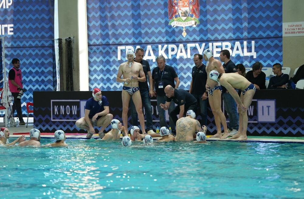 Kehajas sa svojim igračima