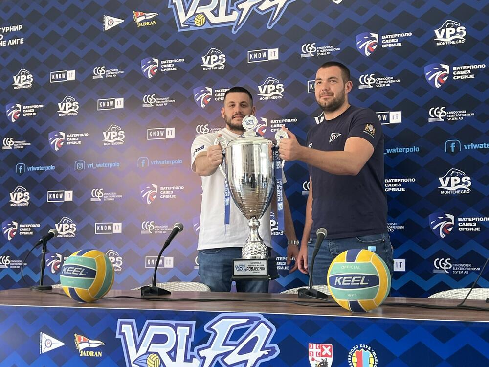 Ćetković i Murišić sa peharom VRL