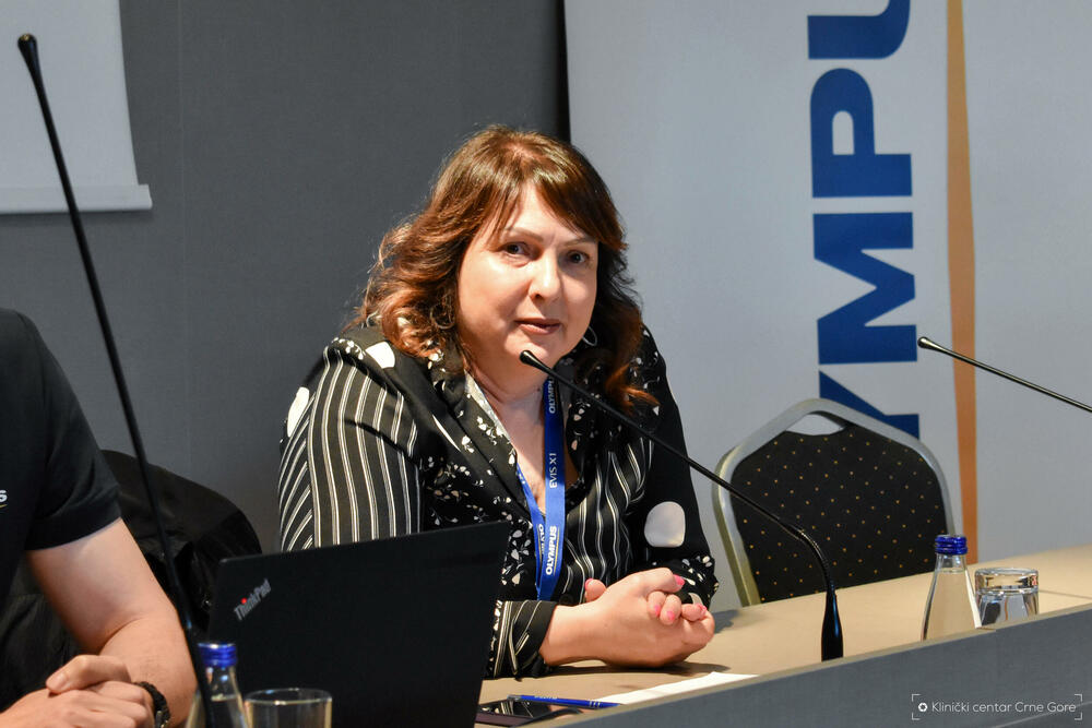 <p>&ldquo;Obuka je obuhvatala teorijski i praktiči dio, s ciljem unapređenja znanja i vještina u radu sa endoskopskom opremom i instrumentima&rdquo;, navodi se u saopštenju Kliničkog centra Crne Gore (KCCG)</p>