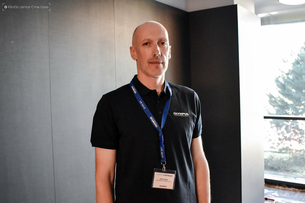 <p>&ldquo;Obuka je obuhvatala teorijski i praktiči dio, s ciljem unapređenja znanja i vještina u radu sa endoskopskom opremom i instrumentima&rdquo;, navodi se u saopštenju Kliničkog centra Crne Gore (KCCG)</p>