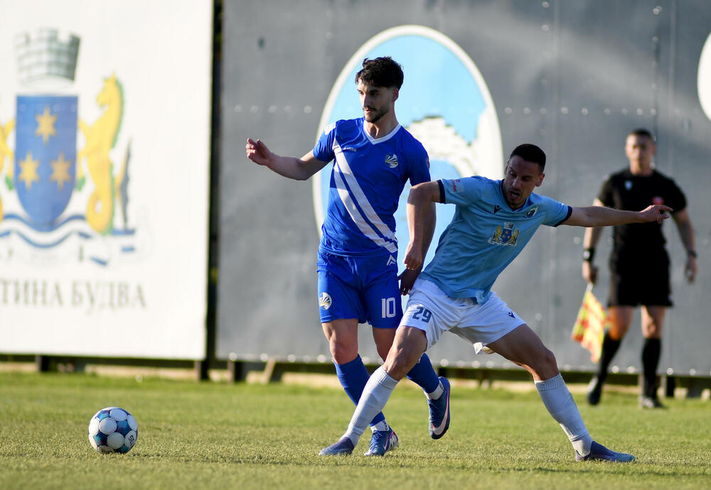 <p>CFL, 30. kolo: lider savladao Petrovac fantastičnim pogotkom Vasilija Čavora, Barani vezali sedmi trijumf, aktuelni šampion i dalje posrće</p>