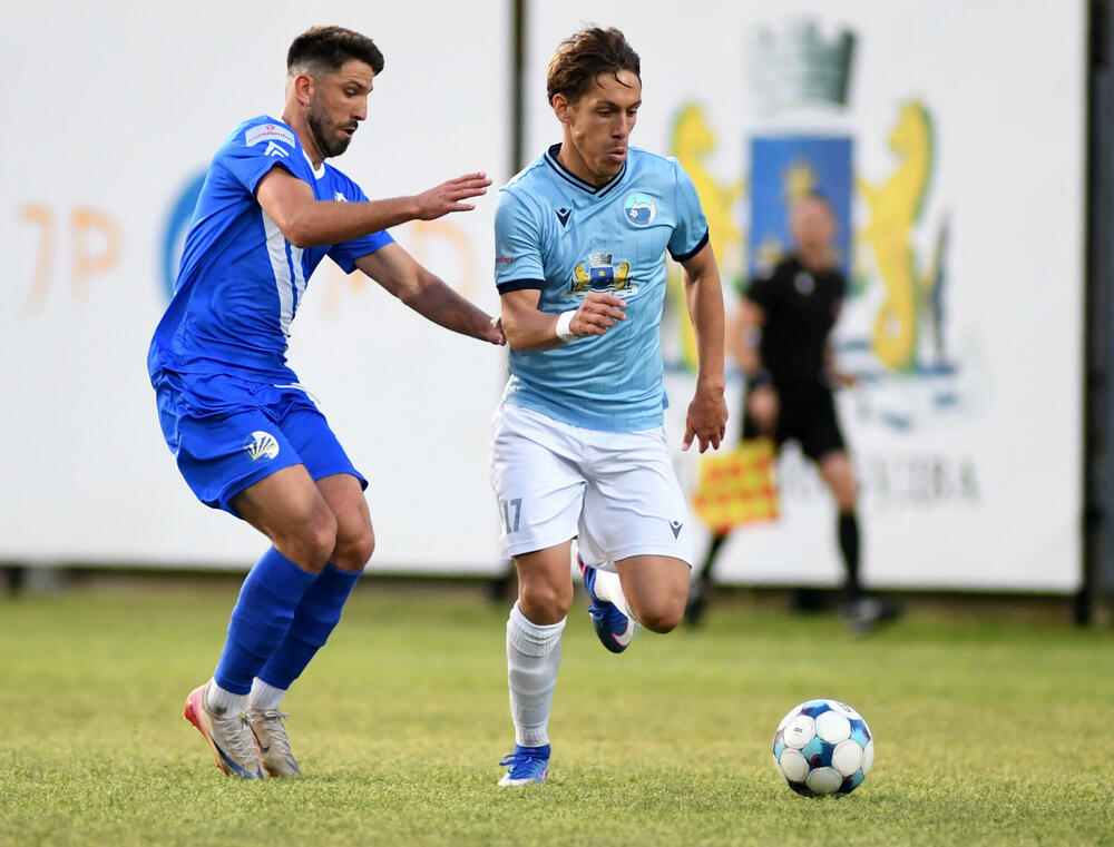 <p>CFL, 30. kolo: lider savladao Petrovac fantastičnim pogotkom Vasilija Čavora, Barani vezali sedmi trijumf, aktuelni šampion i dalje posrće</p>
