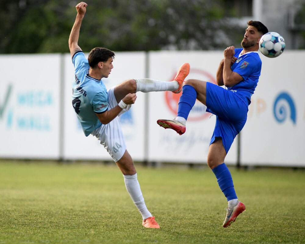 <p>CFL, 30. kolo: lider savladao Petrovac fantastičnim pogotkom Vasilija Čavora, Barani vezali sedmi trijumf, aktuelni šampion i dalje posrće</p>