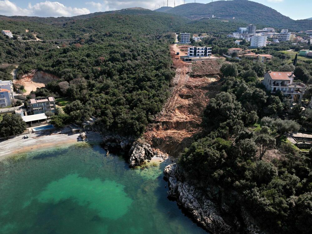 Nikle zgrade na državnoj zemlji: Policija sumnjiči Naima Oručija...