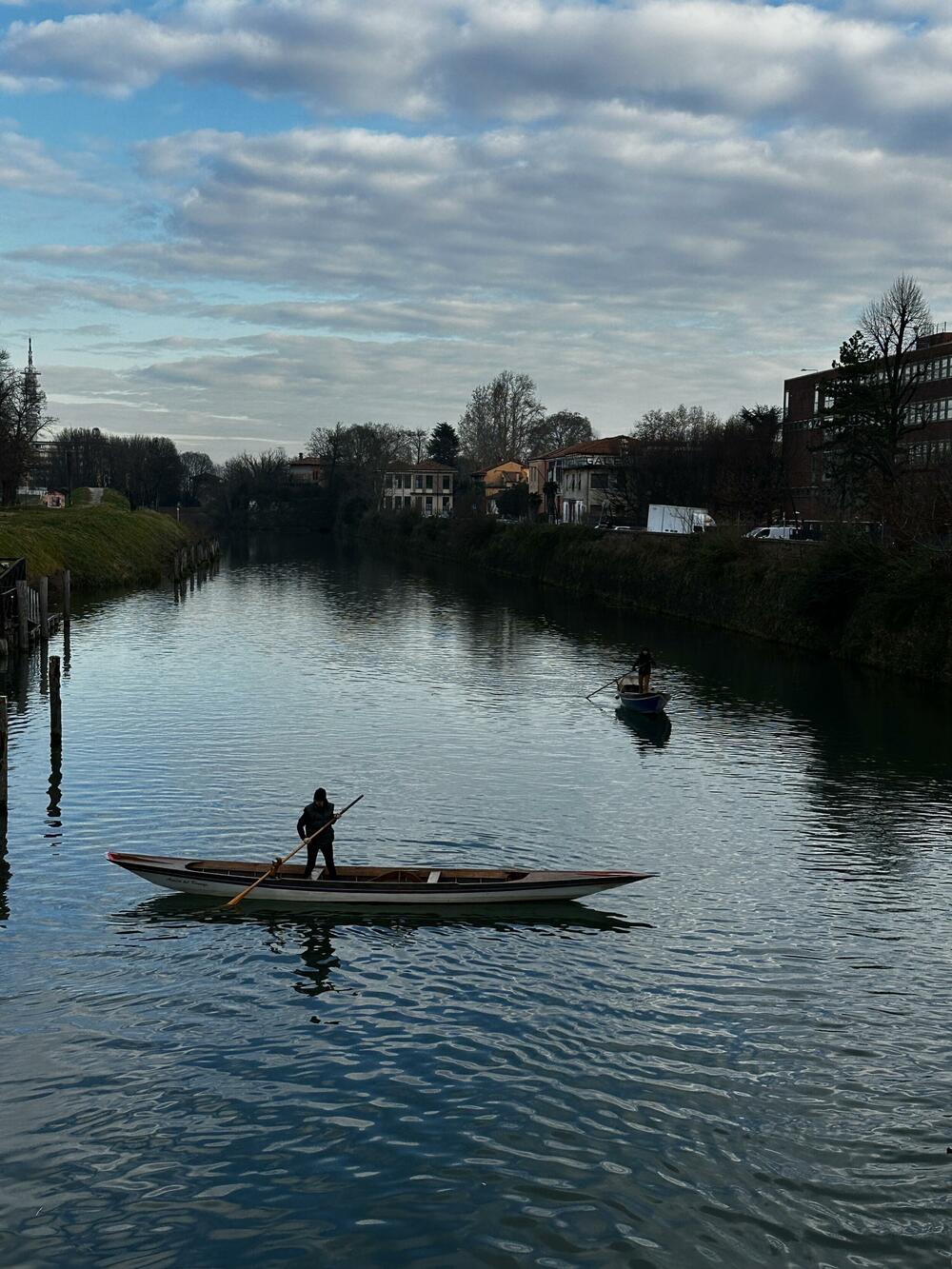 Rijeka Brenta najčešće se vezuje za plovne rute od Padove prema Veneciji